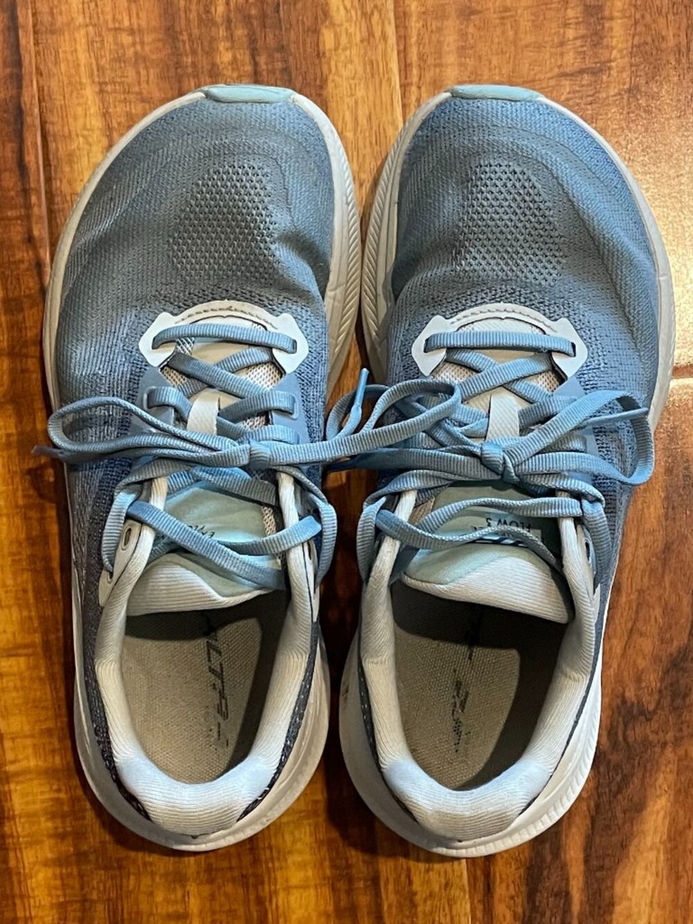 Altra Running Shoes - Experience Flow 3 Size 6.5 W